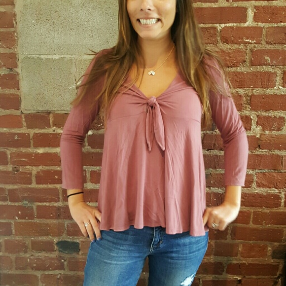 American Eagle Top - Picture 6 of 8